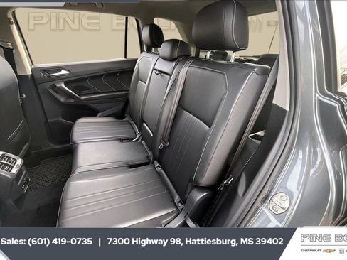 Used 2022 Volkswagen Tiguan SE FWD image 19