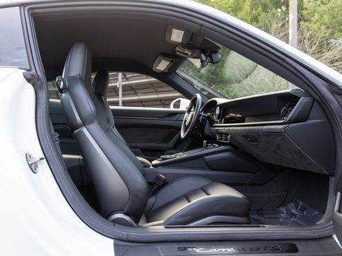 Certified 2024 Porsche 911 Carrera GTS image 47