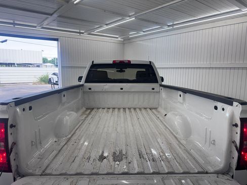 Used 2018 Chevrolet Silverado 1500 W/T RWD image 11