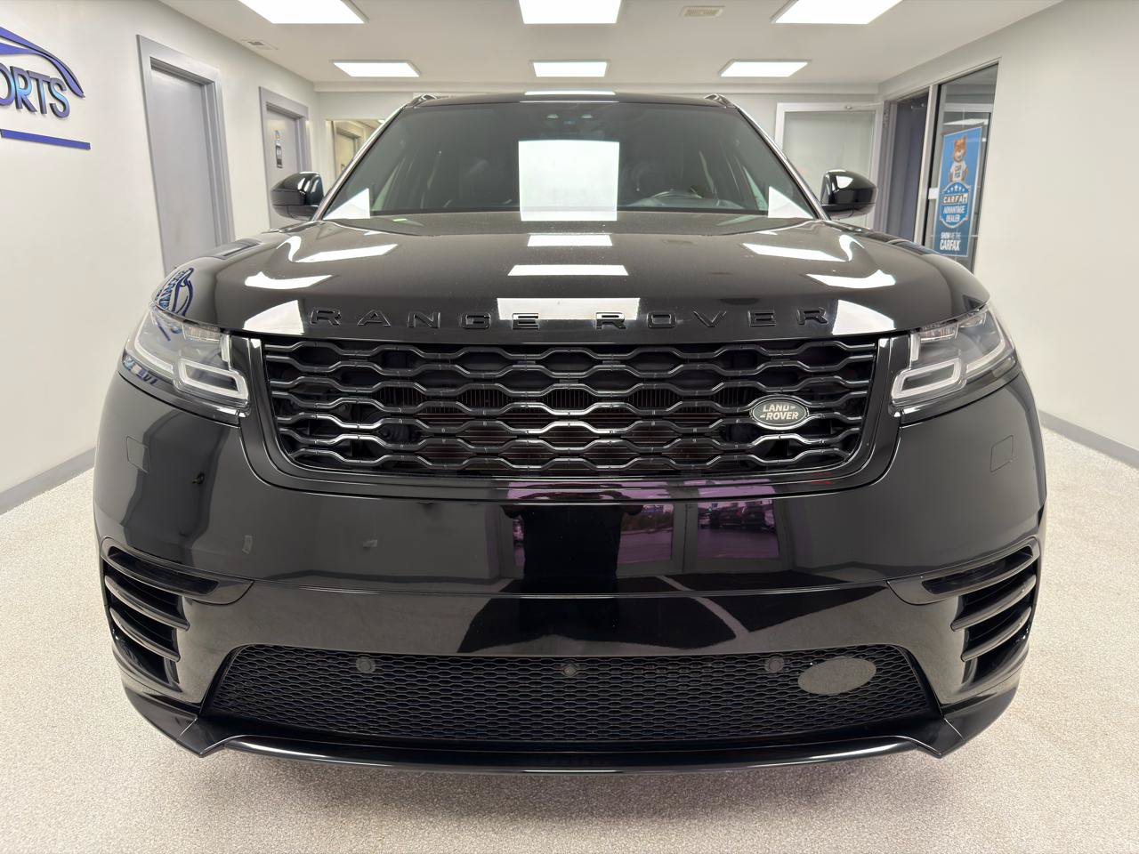 Used 2018 Land Rover Range Rover Velar AWD/4WD image 6