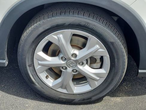 Used 2023 Honda HR-V LX image 8