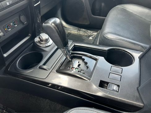 Used 2019 Toyota 4Runner Limited AWD/4WD image 40