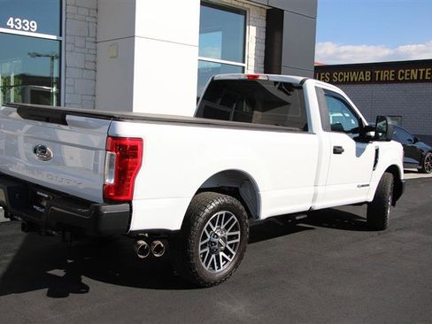 Used 2017 Ford F250 XL w/ Camper Package image 7