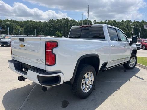 New 2025 Chevrolet Silverado 2500 High Country w/ Technology Package image 13