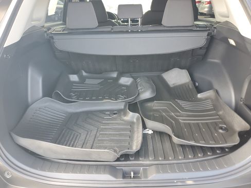 Certified 2025 Toyota RAV4 XLE AWD/4WD image 8