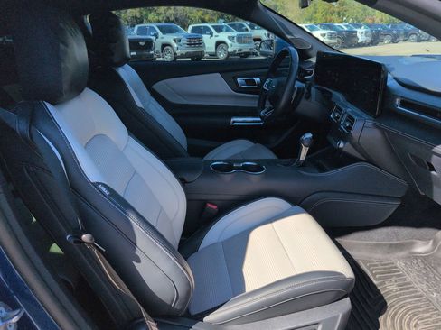 Used 2024 Ford Mustang GT Premium image 21