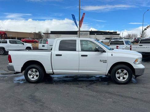 Used 2023 RAM 1500 Classic SLT w/ Trailer & Traction Group AWD/4WD image 9