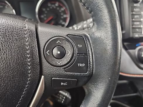 Used 2017 Toyota RAV4 SE AWD/4WD image 20