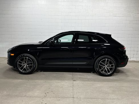 Certified 2026 Porsche Macan AWD/4WD image 2