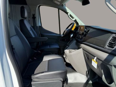 New 2025 Ford Transit 350 148 Low Roof AWD image 17