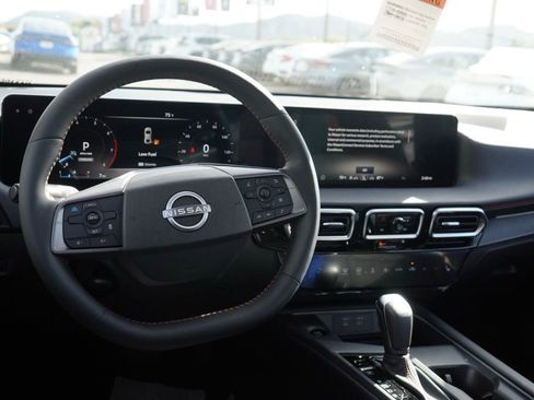 New 2026 Nissan Sentra SR w/ SR Premium Package FWD image 23