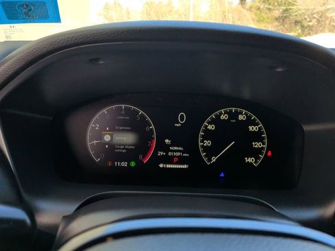 Certified 2025 Honda HR-V Sport image 19