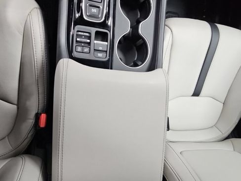 New 2026 Honda Pilot Touring image 22