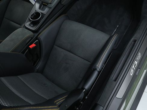 Used 2025 Porsche 911 GT3 RS image 21