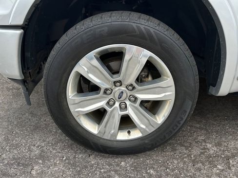 Used 2018 Ford F150 Platinum w/ Equipment Group 701A Luxury AWD/4WD image 8