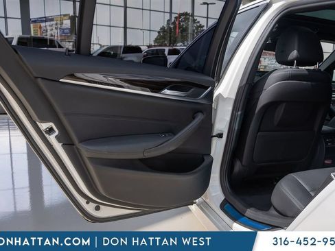 Used 2020 BMW 530i w/ Convenience Package RWD image 25