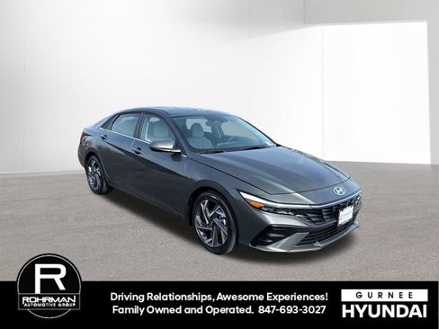 New 2026 Hyundai Elantra Limited FWD image 2