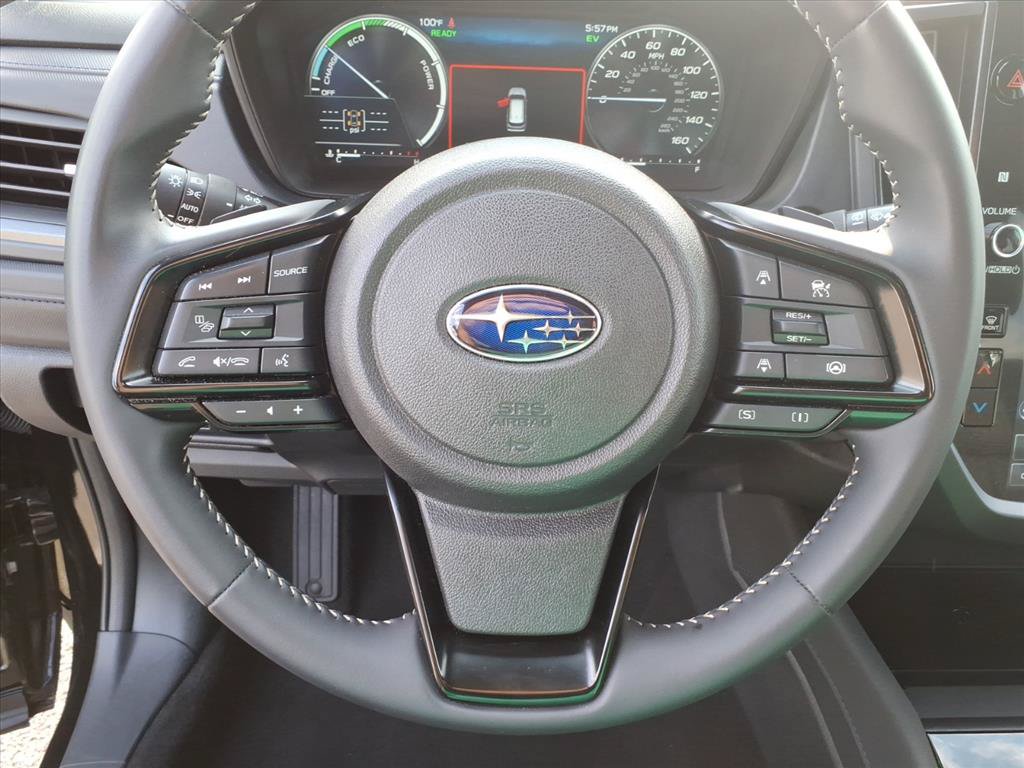 Used 2025 Subaru Forester Premium AWD/4WD image 24