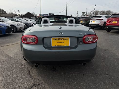 Used 2013 MAZDA MX-5 Miata Grand Touring w/ Premium Pkg image 8