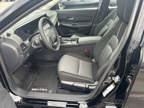 New 2026 Nissan Sentra SV image 9