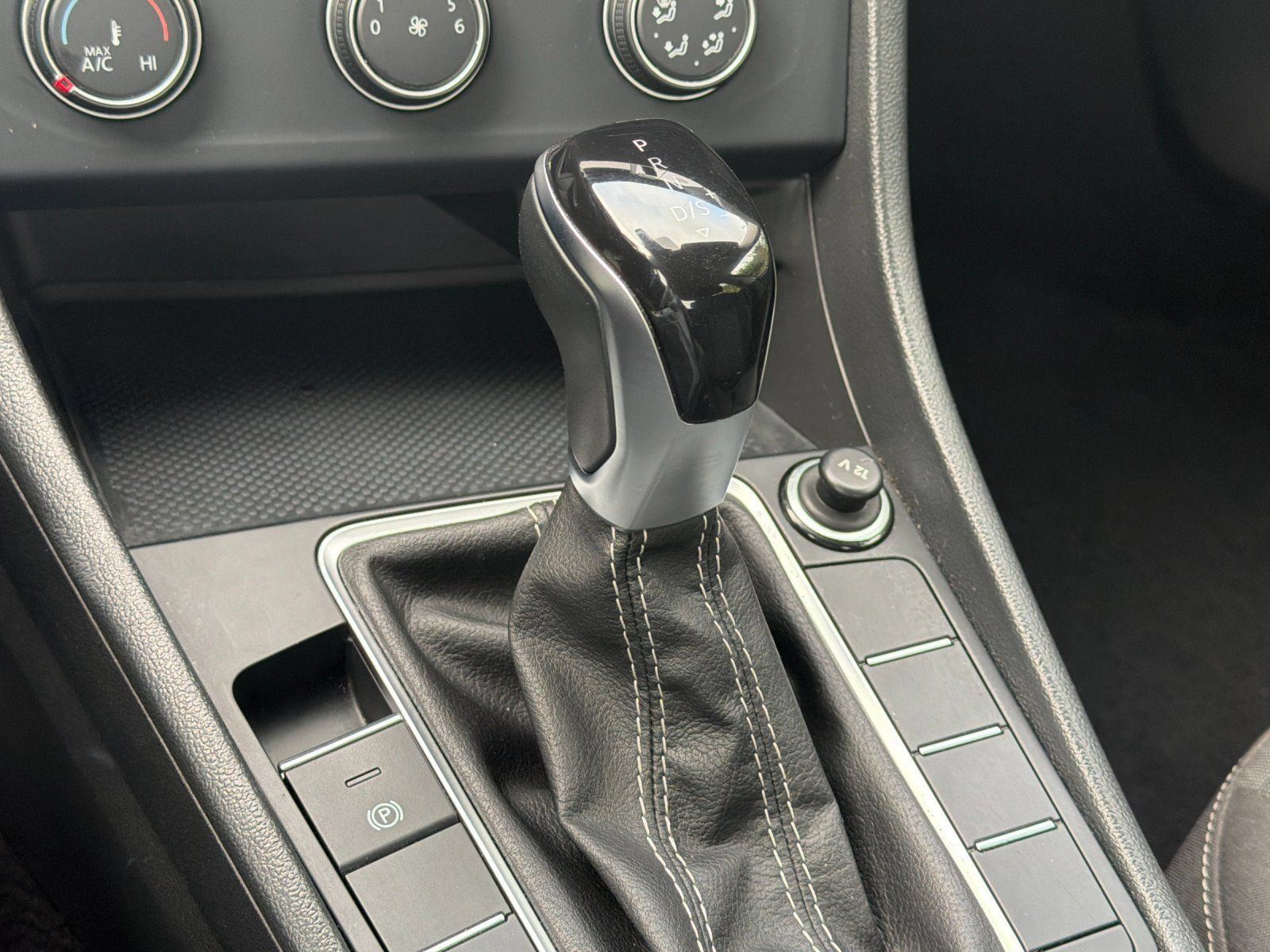 Used 2024 Volkswagen Jetta S FWD image 20