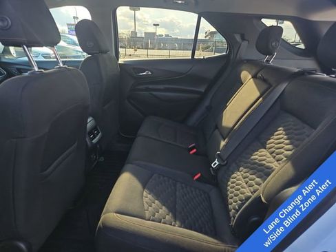 Used 2019 Chevrolet Equinox LT w/ Driver Convenience Package image 25