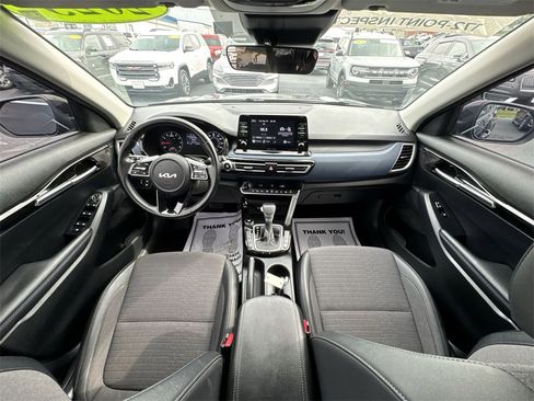 Used 2023 Kia Seltos S image 21