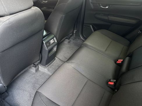 Used 2023 Honda CR-V LX image 14