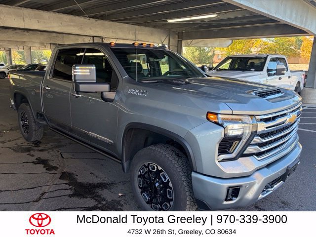 Used 2024 Chevrolet Silverado 2500 High Country AWD/4WD image 3