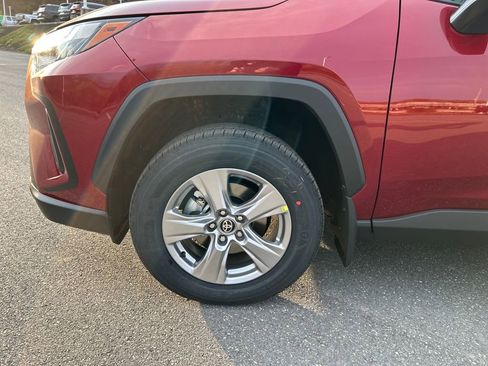 New 2025 Toyota RAV4 XLE image 28