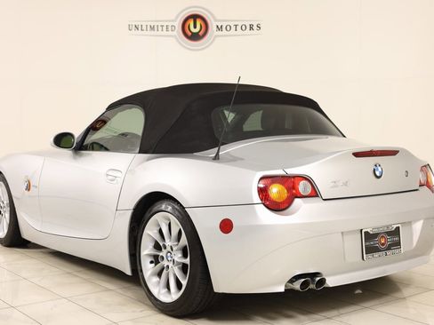 Used 2004 BMW Z4 2.5i image 31