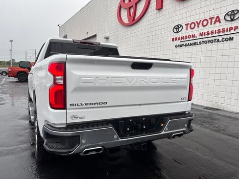 Used 2024 Chevrolet Silverado 1500 LTZ AWD/4WD image 32