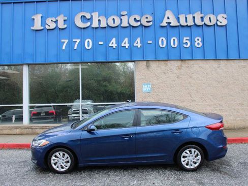 Used 2018 Hyundai Elantra SE w/ Cargo Package image 4