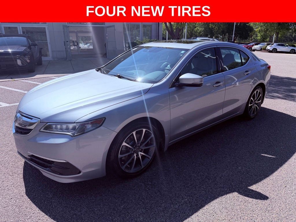 Used 2017 Acura TLX w/ Technology Package FWD image 3