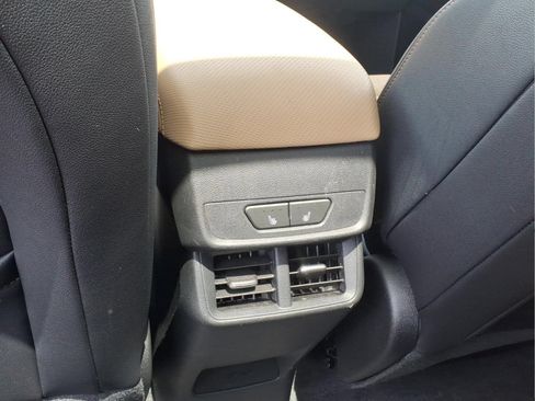 Used 2025 Chevrolet Equinox ACTIV w/ Safety and Technology Package AWD/4WD image 13