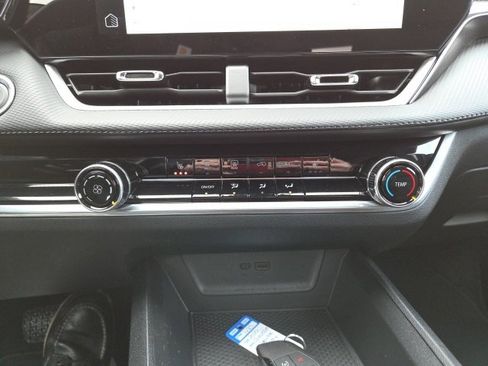 New 2026 Chevrolet Equinox LT w/ Safety and Technology Package image 52