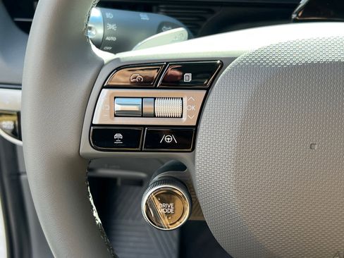 New 2026 Hyundai Ioniq 5 SEL image 16