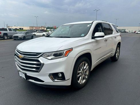 Used 2018 Chevrolet Traverse High Country AWD/4WD image 9
