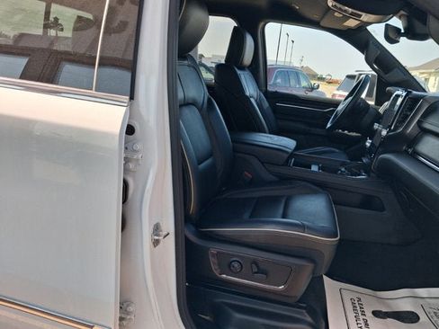 Used 2024 RAM 1500 Limited AWD/4WD image 12