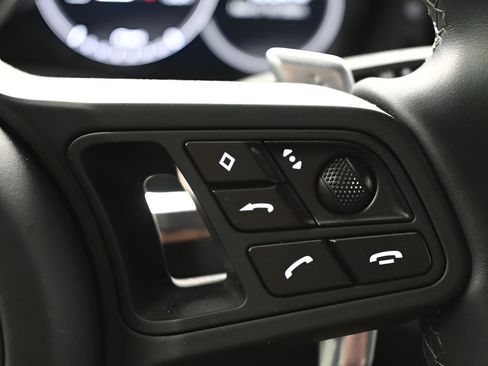 Certified 2022 Porsche Cayenne Turbo GT AWD/4WD image 22