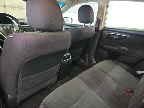 Used 2013 Nissan Altima 2.5 SV image 30