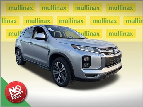 Used 2023 Mitsubishi Outlander Sport ES image 1