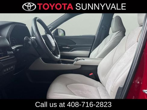 Used 2025 Toyota Grand Highlander AWD Hybrid image 15