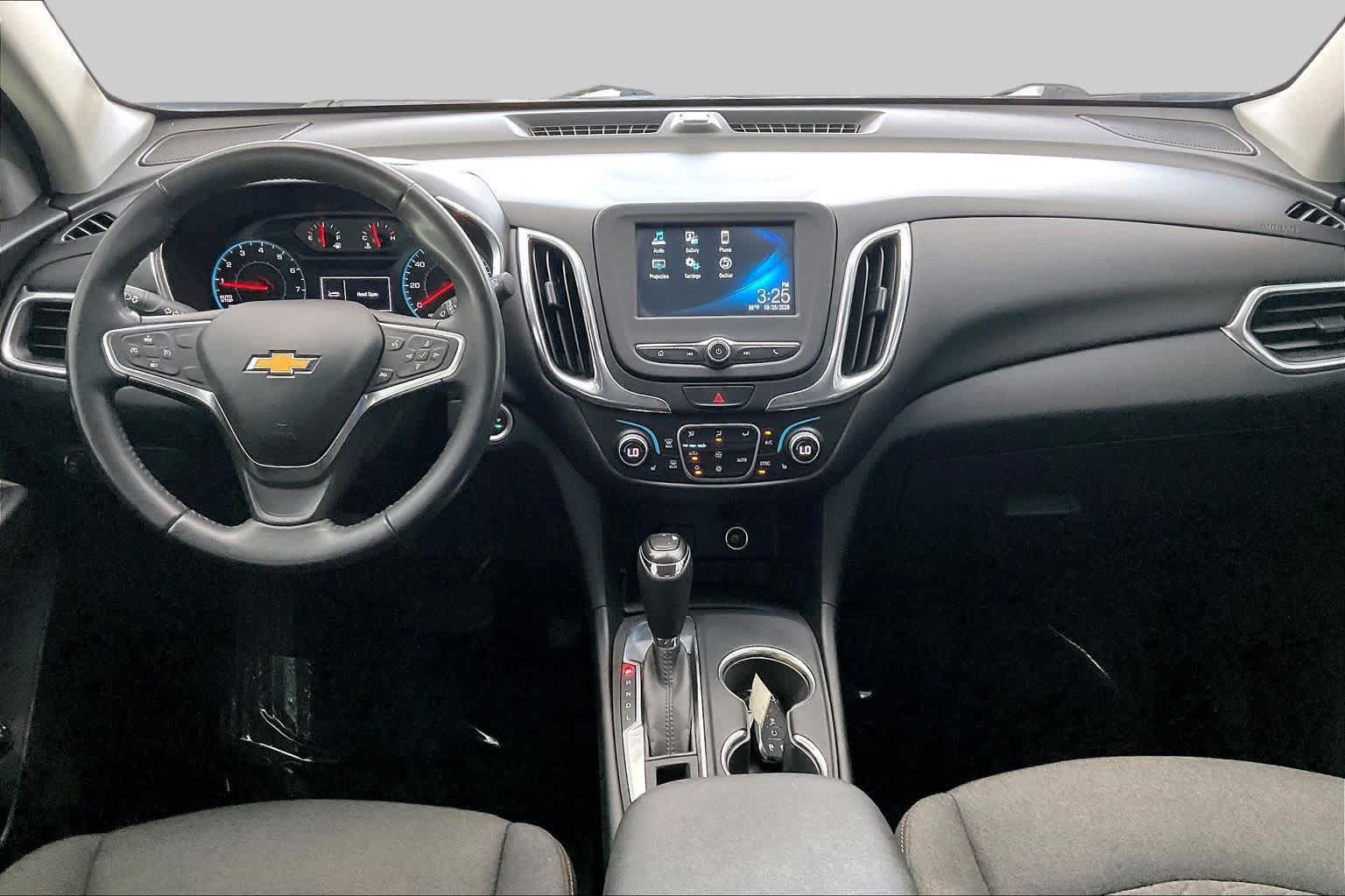 Used 2018 Chevrolet Equinox LT FWD image 16