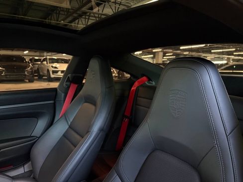 Certified 2025 Porsche 911 Carrera RWD image 19