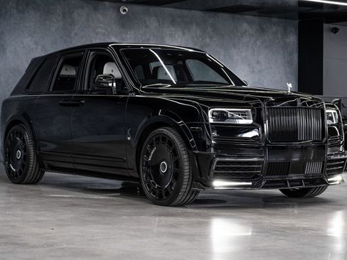 Used 2023 Rolls-Royce Cullinan AWD/4WD image 1