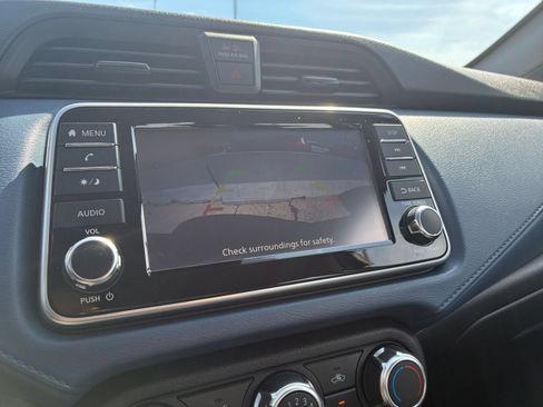 Used 2025 Nissan Versa SV FWD image 18