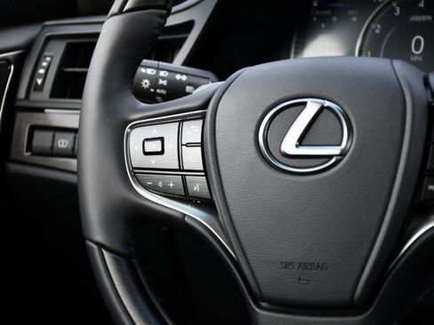 New 2025 Lexus ES 350 Luxury image 24