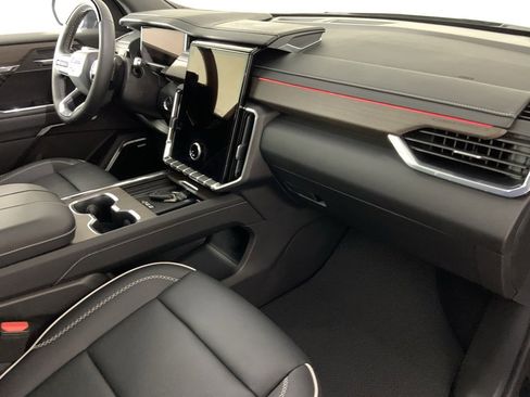 Used 2026 GMC Acadia Denali w/ Super Cruise Package image 31