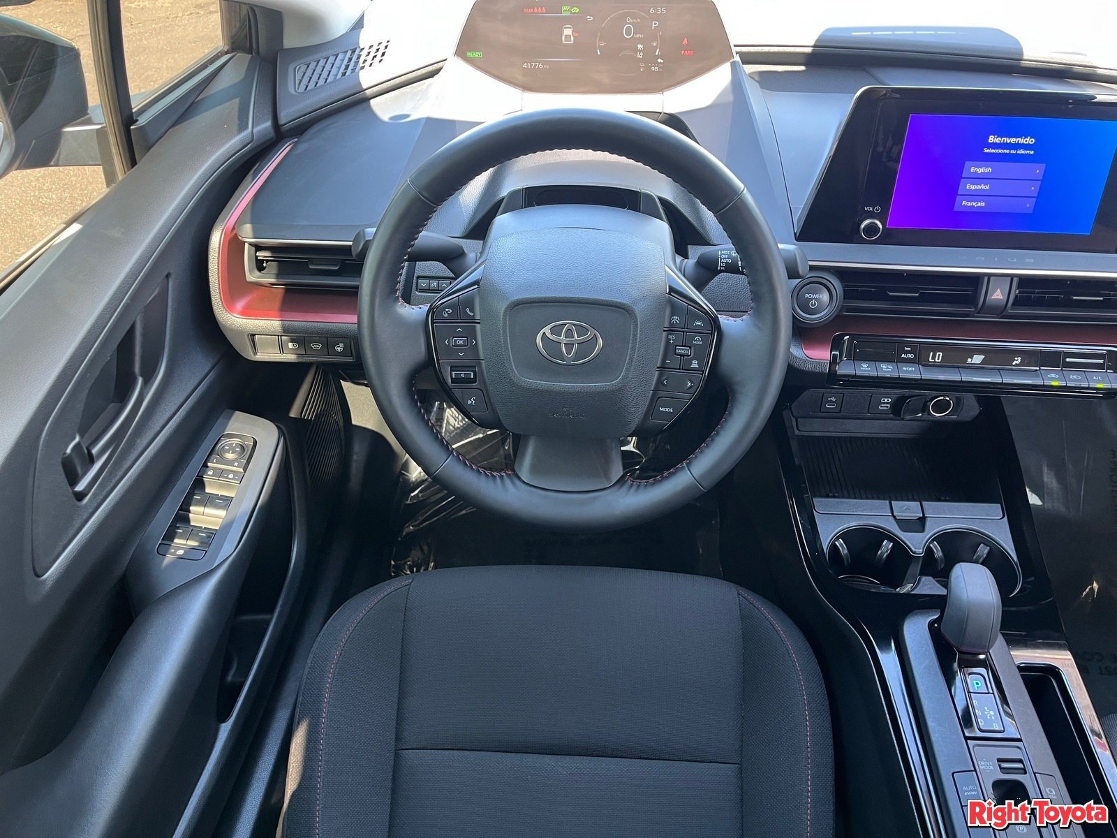 Certified 2025 Toyota Prius Plug-In Hybrid FWD image 17